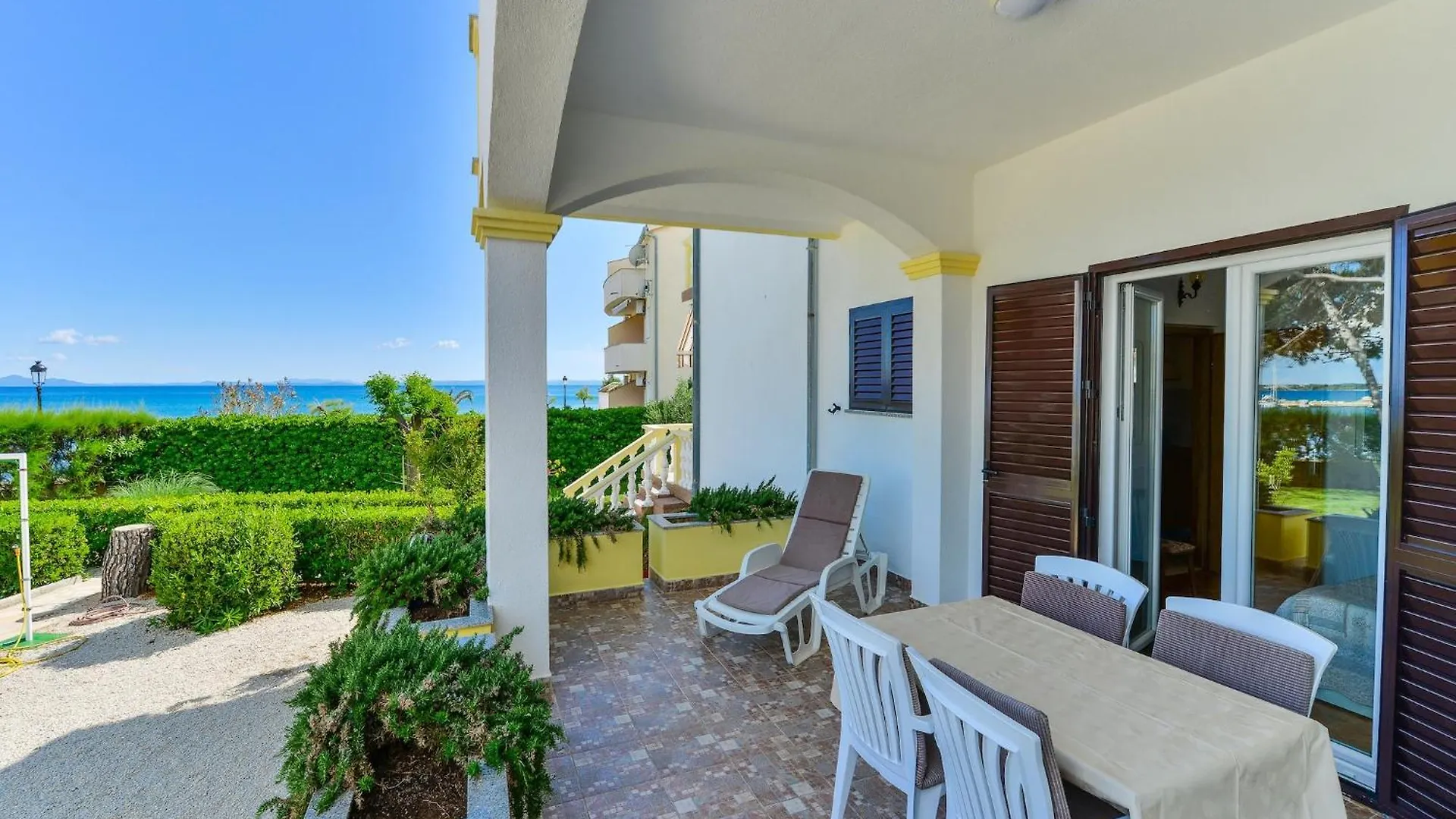 Apartments In House Liveric In Vir At The Beach Κροατία