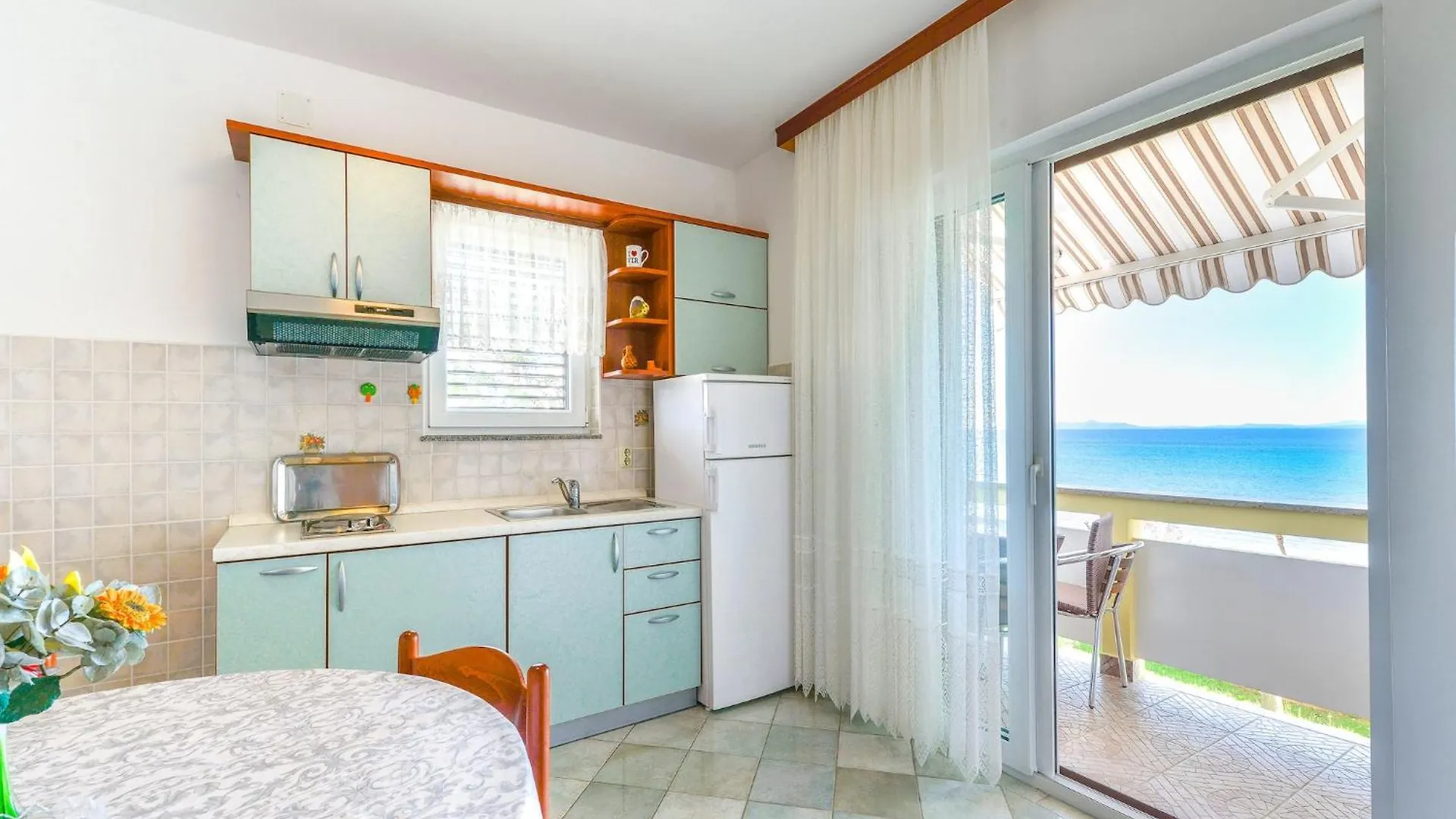 Apartments In House Liveric In Vir At The Beach