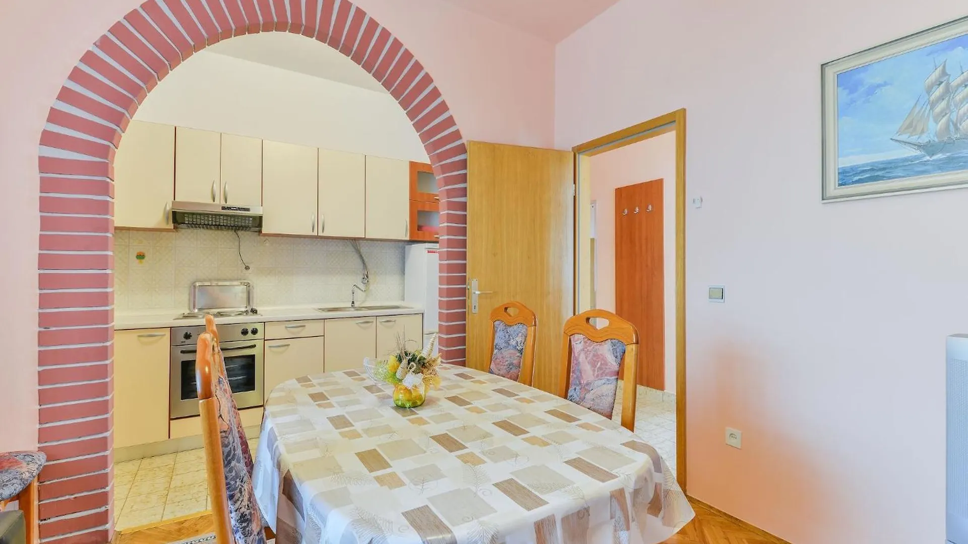 Apartments In House Liveric In Vir At The Beach