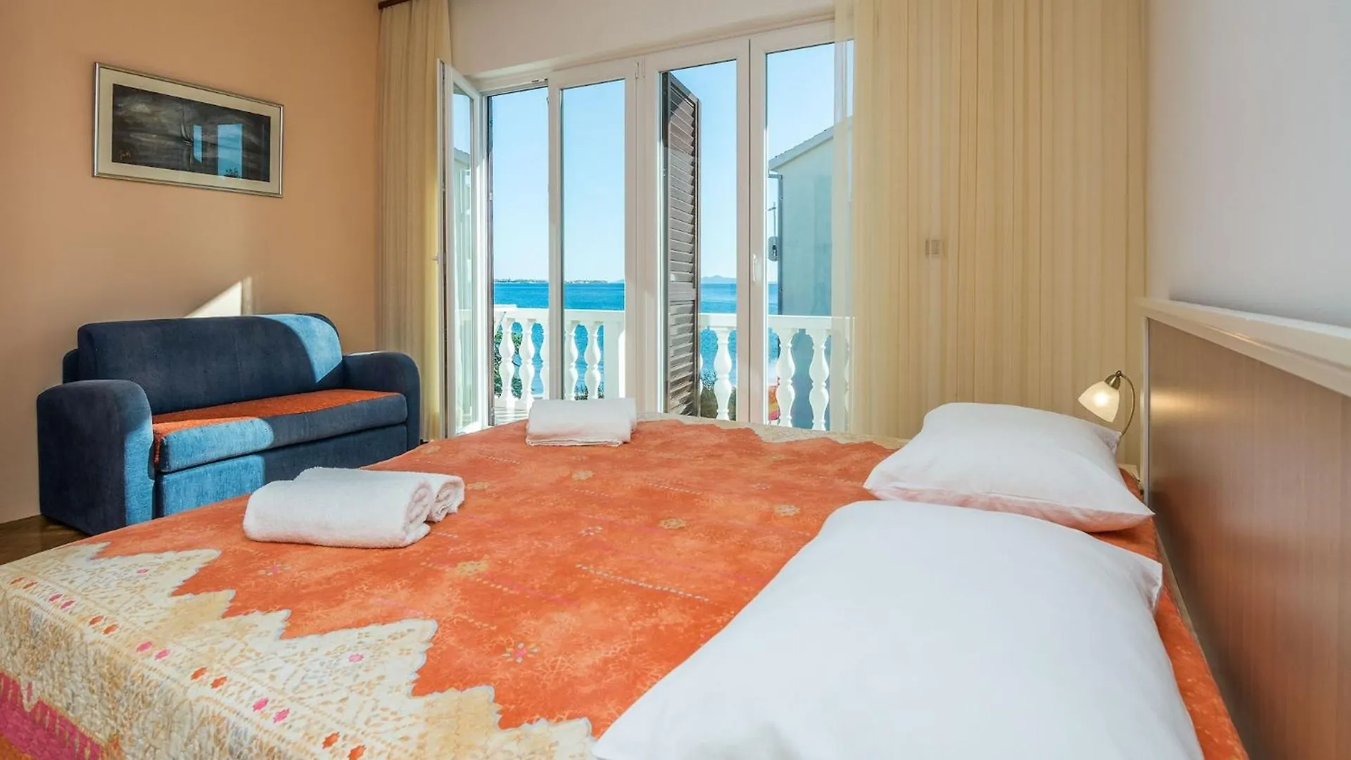 Apartments In House Liveric In Vir At The Beach